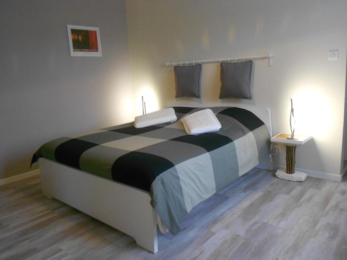 Litdevin Bed and Breakfast Uchizy Esterno foto